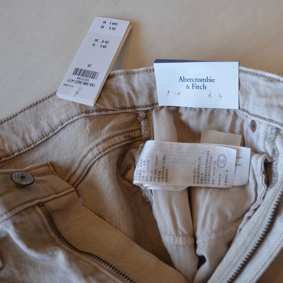 NWT Abercrombie & Fitch The 90's Straight Jean - Picture 4 of 5